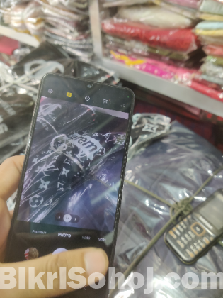 Samsung f22